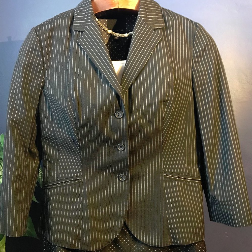 Limited Work Blazer - image 3